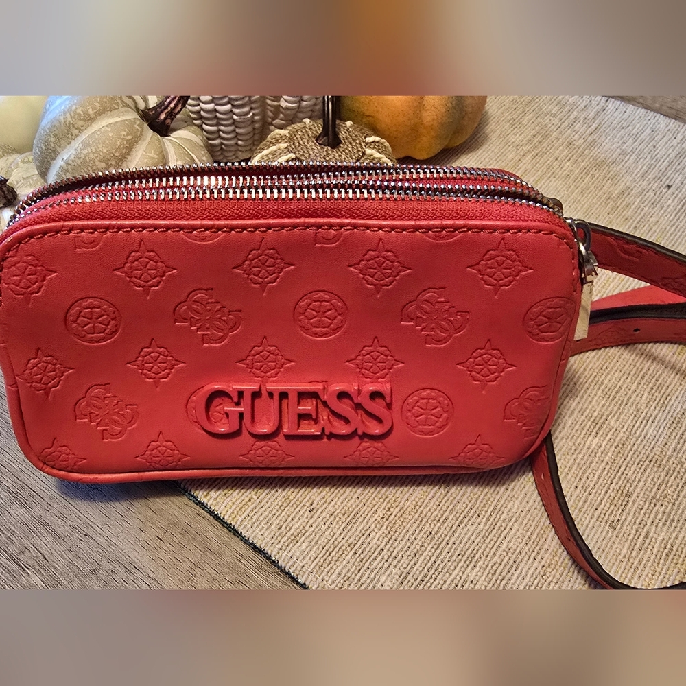 GUESS Skye Double Zip Belt Bag